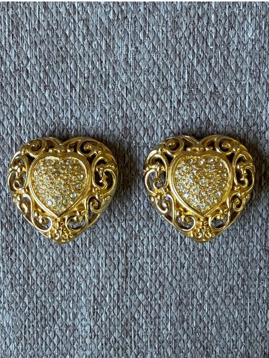 Dior Jewelry - CHRISTIAN DIOR vintage clip on earrings